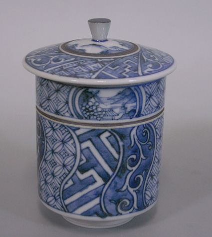 Kutani Shonzui yunomi by Bansho