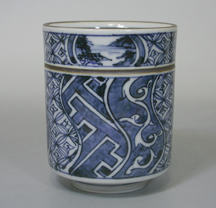Kutani Blue & white Shonzui yunomi from bansho kiln