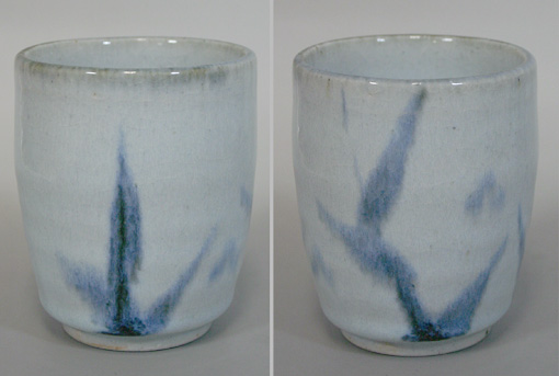 Gosu grass pattern yunomi teacup from Hironaga kiln