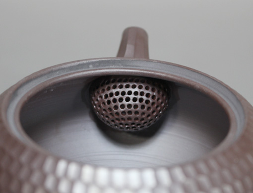 Banko teapot by Iroku