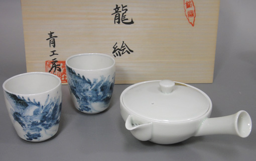 Blue dragon sencha tea set from Aokobo studio