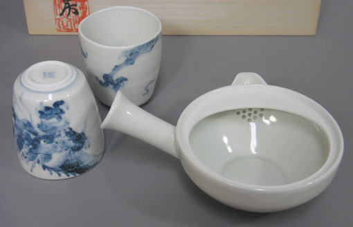 Blue dragon sencha tea set from Aokobo studio