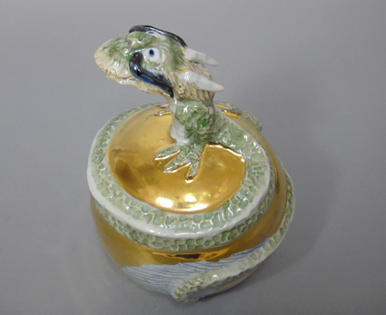 Hand crafted dragon ornament by Mukaeda Hidehito (Warabe Studio)