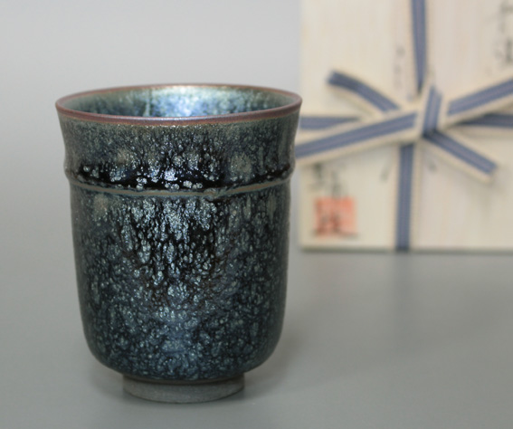 Tenmoku yunomi tea cup by Hashimoto Daisuke