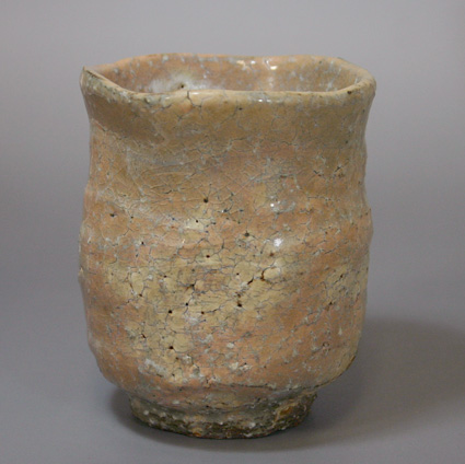 Hagi ware - Tsuchinohana yunomi by Mukuhara Kashun