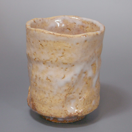 agi ware - biwa loquat yunomi by Mukuhara Kashun