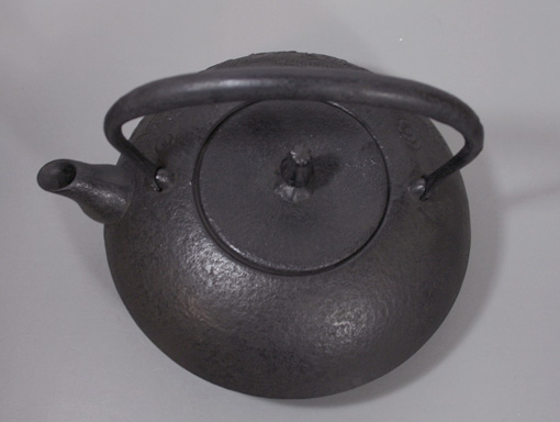 Dragon cast iron tetsubin kettle 