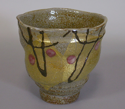 Gold foil yunomi from Kokuzo kiln