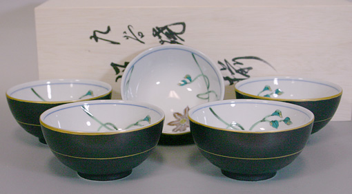 Japanese pottery - Kutani handpainted clematis cup
