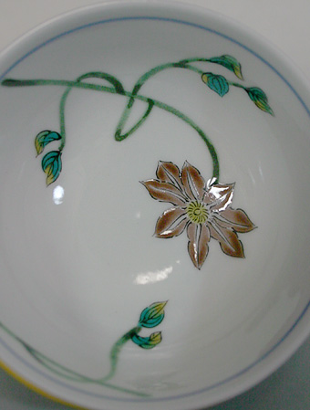 Japanese pottery - Kutani handpainted clematis cup