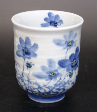 Kutani handpainted cosmos yunomi cup