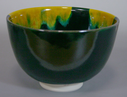 Kutani Kinsai matcha chawan by Yamada Toyoshi