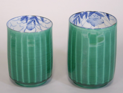 Japanese pottery/Kyoto ware -Green ridged yunomi by Ryokusui