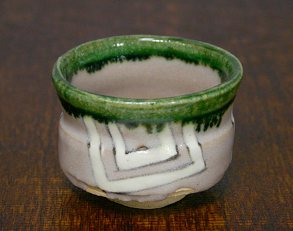 Japanese pottery - narumi oribe guinomi sake cup