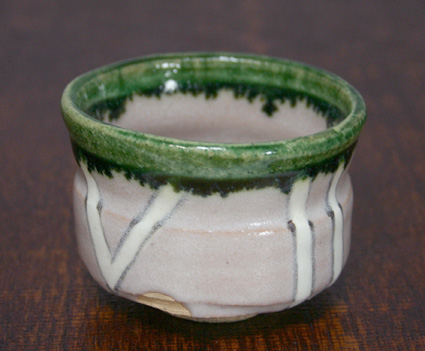 Japanese pottery - narumi oribe guinomi sake cup