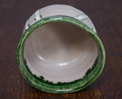 Japanese pottery - oribe guinomi sake cup