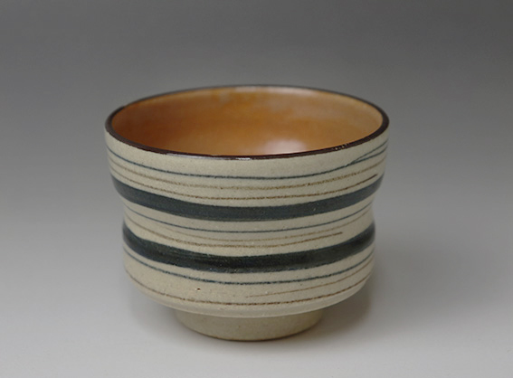 Japanese pottery - komasuji guinomi by Rinzan kiln