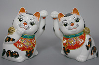 Kutani calico maneki cat