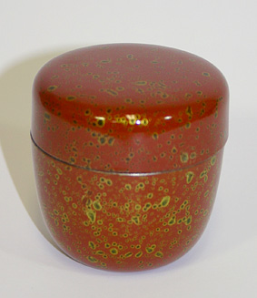 Yamanaka lacquerware chu-natsume