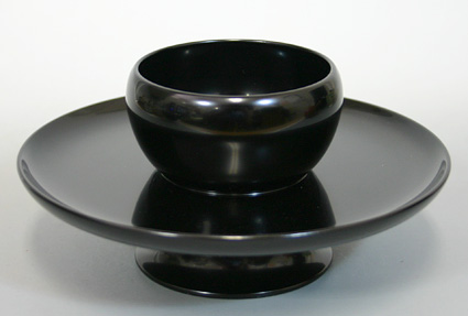 Tenmoku chawan stand (Yamanaka lacquerware)