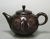 Tokoname teapot by Gyokudo