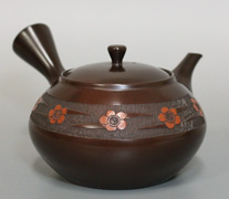 Tokoname teapot by Gyokudo