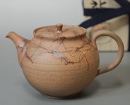 Handcrafted teapot by Hokujo