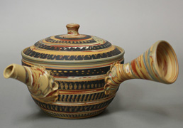 Handcrafted teapot by Kenji