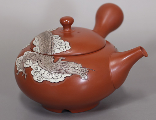 Tokoname dragon teapot by Kodo
