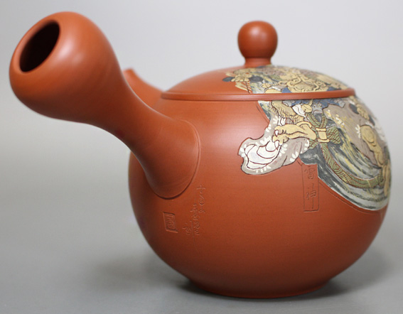 Handengraved teapot by Kodo