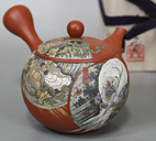 Handengraved teapot by Kodo