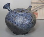 Tokoname Mayake teapot by Konishi Yohei