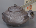 Yohen teapot by Konishi Yohei