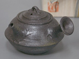 Yohen teapot by Konishi Yohei