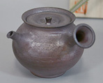 Yohen teapot by Konishi Yohei