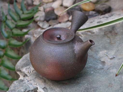 Tokoname Teapot by Konishi Yohei