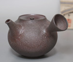 Japanese pottery Tokoname teapot by Yamada Sou