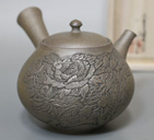 Tokoname handcrafted teapot by Seiho