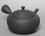 Tokoname handcrafted teapot by Shoryu