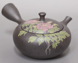 Peony engraved teapot by Shoryu