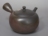 Tokoname teapot by Shoryu