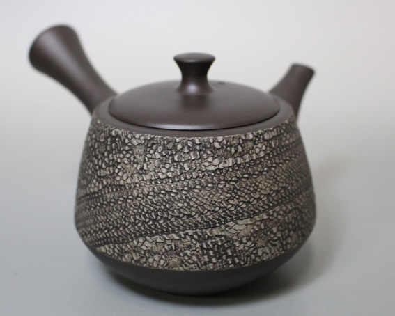 Tokoname teapot by Shuho