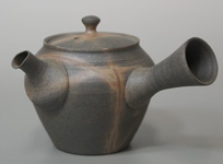 Tokoname teapot by Shukei