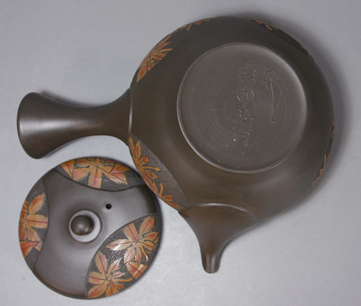 Kokudei maple leaves teapot by Shunen II
