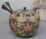 Japanese pottery - Tokonameyaki teaot by Shunen II