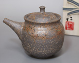 Japanese pottery - Tokoname yohen mogake teapot by Tanikawa Jin