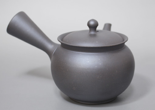Japanese pottery -  Tokonameyaki teapot by Teruyuki