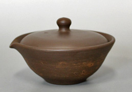 Japanese pottery Tokoname teapot by Touju