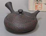 Tokoname handcrafted teapot by Yoshiki