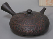 Kokudei cut teapot by Yoshiki